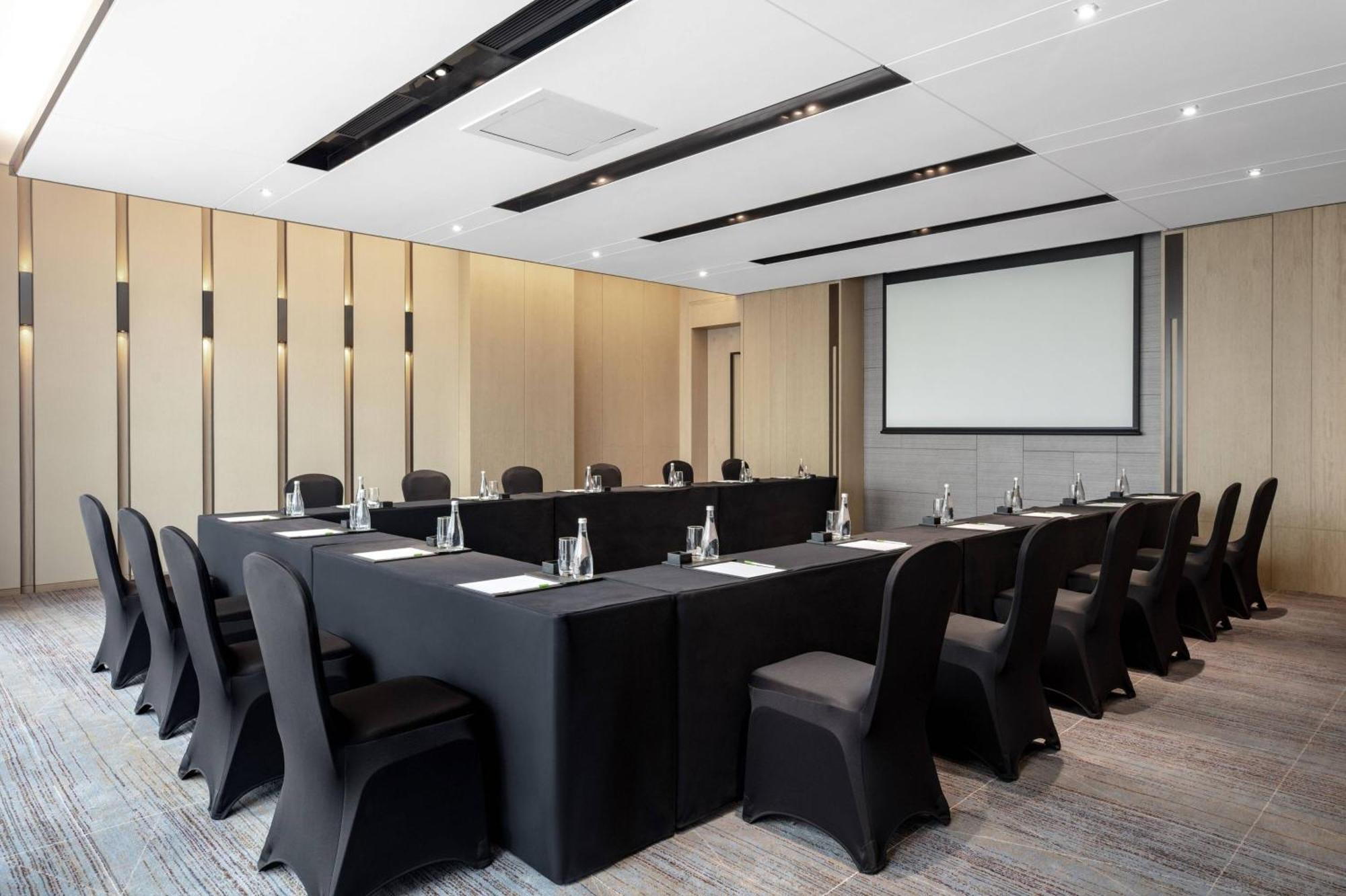 Courtyard By Marriott Jiangsu Taizhou Hotel Bagian luar foto