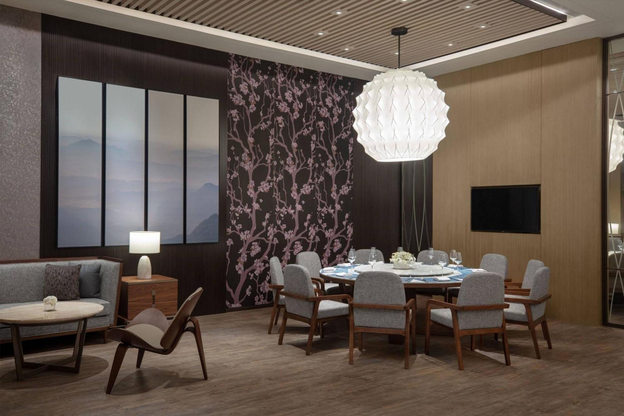Courtyard By Marriott Jiangsu Taizhou Hotel Bagian luar foto