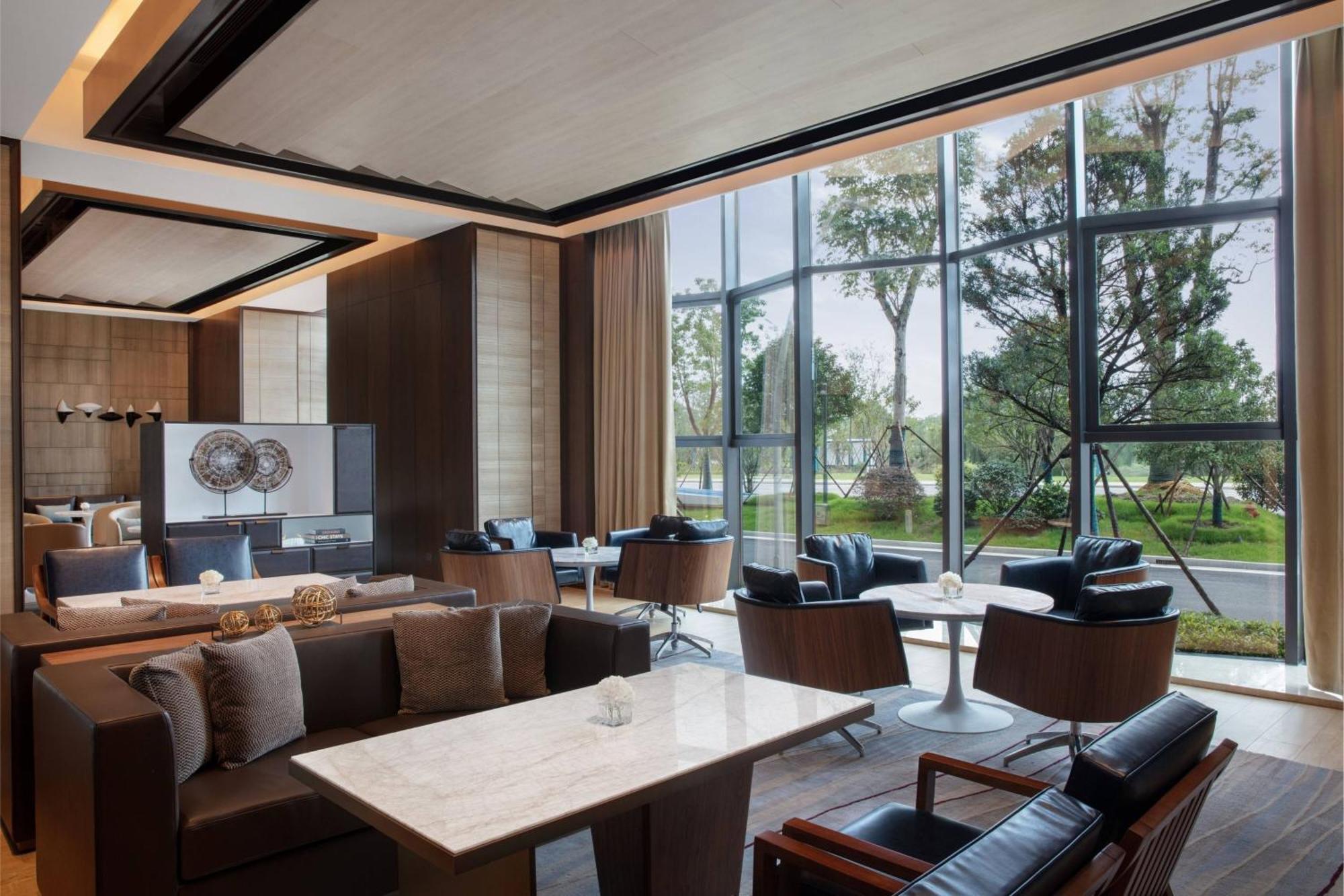 Courtyard By Marriott Jiangsu Taizhou Hotel Bagian luar foto