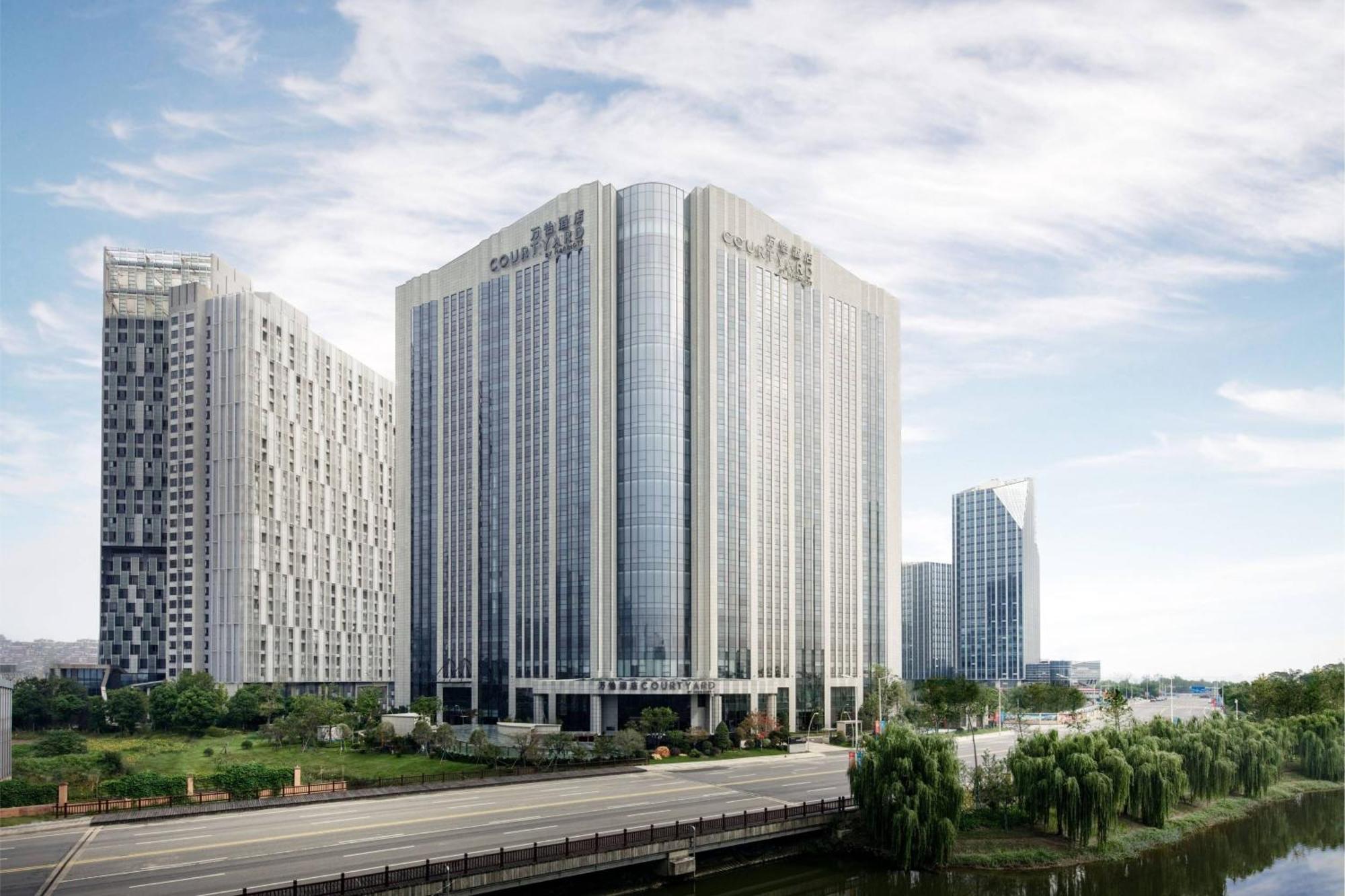 Courtyard By Marriott Jiangsu Taizhou Hotel Bagian luar foto